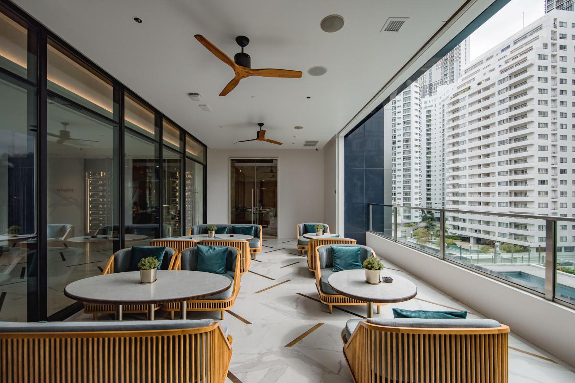 Silq Hotel & Residence, Managed By The Ascott Limited Bangkok Exterior photo The Club at The Landmark