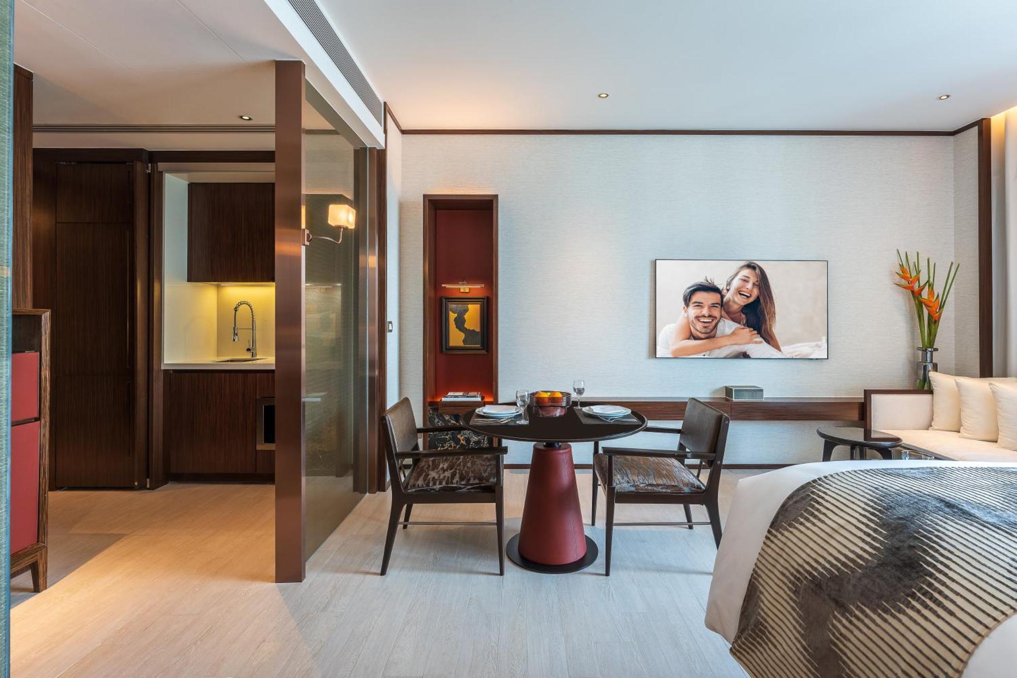 Silq Hotel & Residence, Managed By The Ascott Limited Bangkok Room photo A suite at the hotel